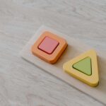 aider les autistes grâce aux jeux Montessori